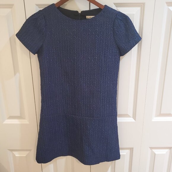 Alice + Olivia a line short sleeve dress navy blue and black chevron 2 - Picture 2 of 5